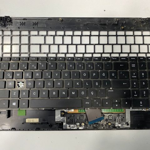 HP, Dell ,Lenovo , Monster , Casper , Asus laptop menteşe ve Klavye Tamiri